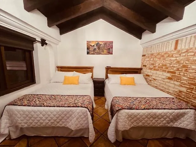 Spacious Gem In The Heart Of Antigua Feriehus
