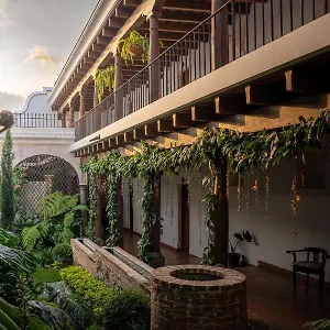 5* מלון Los Pasos Boutique Hotel & Spa